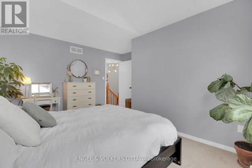 4308 Sunwood Crescent S, Ottawa, ON - Indoor Photo Showing Bedroom