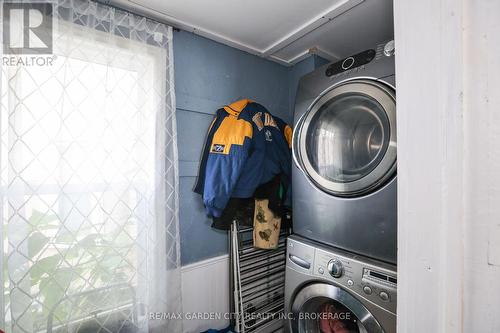 539 King Street, Welland (773 - Lincoln/Crowland), ON - Indoor Photo Showing Laundry Room