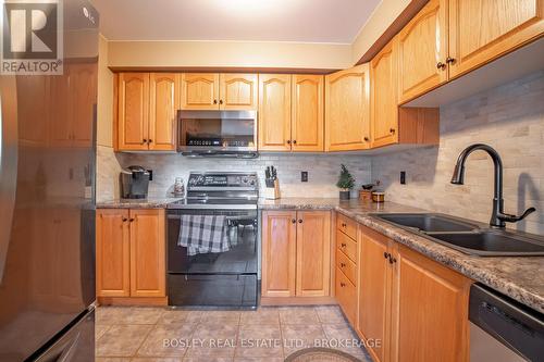 20 Robertson Road, Niagara-On-The-Lake (107 - Glendale), ON - Indoor Photo Showing Kitchen With Double Sink