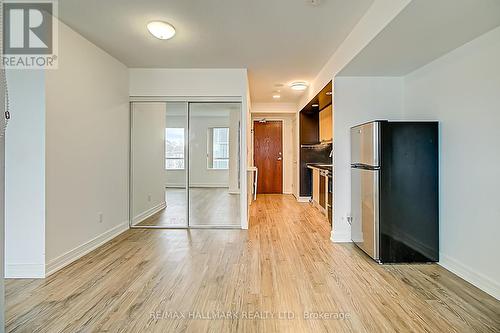 406 - 19 Avondale Avenue, Toronto, ON - Indoor Photo Showing Other Room