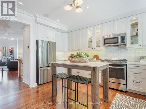 136 Silver Birch Avenue, Toronto, ON - Indoor Photo Showing Kitchen With Upgraded Kitchen