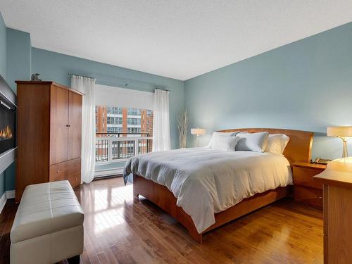 Master bedroom - 504-5845 Av. Marc-Chagall, Côte-Saint-Luc, QC - Indoor Photo Showing Bedroom