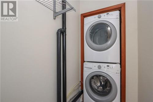 350 Dupont Street, Sudbury, ON - Indoor Photo Showing Laundry Room