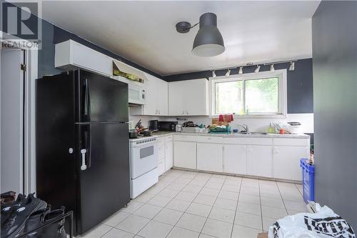 350 Dupont Street, Sudbury, ON - Indoor Photo Showing Kitchen