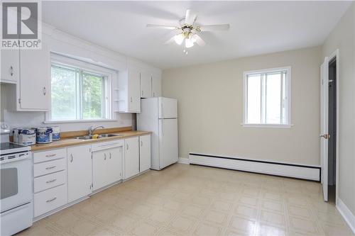 350 Dupont Street, Sudbury, ON - Indoor Photo Showing Kitchen With Double Sink