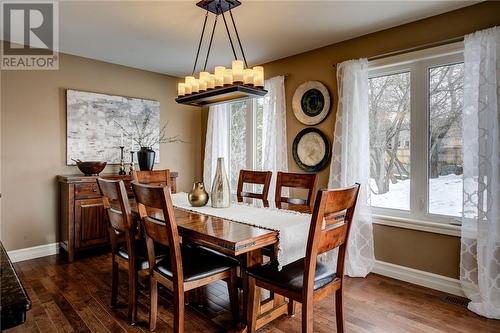 1650 Skyward Drive, Sudbury, ON - Indoor Photo Showing Dining Room