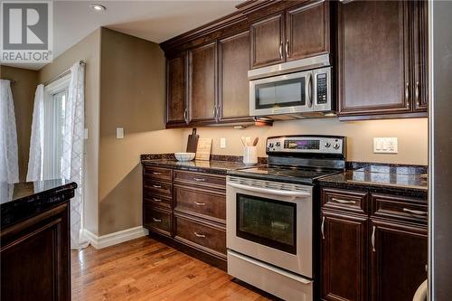 1650 Skyward Drive, Sudbury, ON - Indoor Photo Showing Kitchen With Stainless Steel Kitchen