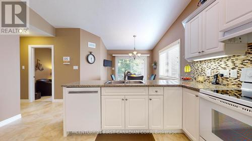 40 - 2100 Denview Avenue, London, ON - Indoor Photo Showing Kitchen With Double Sink