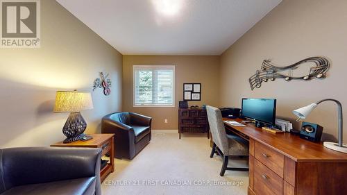 40 - 2100 Denview Avenue, London, ON - Indoor Photo Showing Office