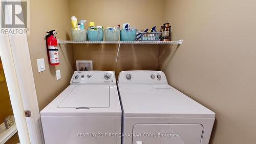 40 - 2100 Denview Avenue, London, ON - Indoor Photo Showing Laundry Room