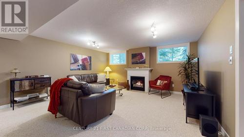 40 - 2100 Denview Avenue, London, ON - Indoor With Fireplace