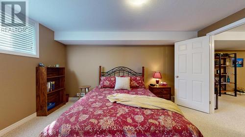 40 - 2100 Denview Avenue, London, ON - Indoor Photo Showing Bedroom