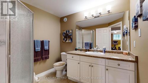 40 - 2100 Denview Avenue, London, ON - Indoor Photo Showing Bathroom