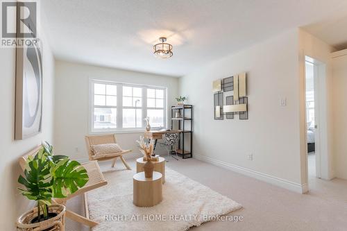 156 Cranesbill Road, Ottawa, ON - Indoor Photo Showing Living Room