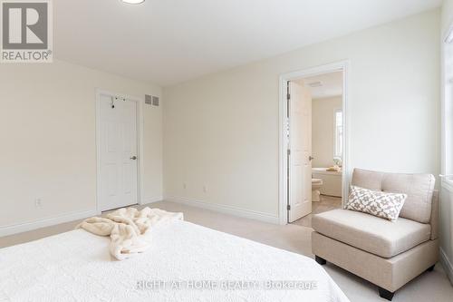 156 Cranesbill Road, Ottawa, ON - Indoor Photo Showing Bedroom