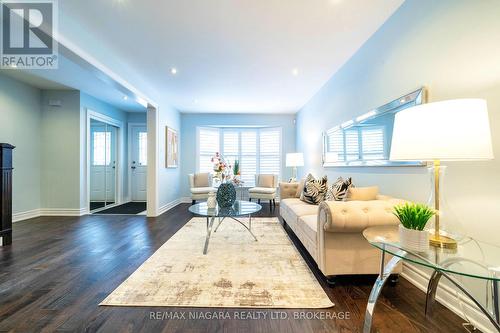 42 Kenhatch Boulevard, Toronto (Agincourt North), ON - Indoor Photo Showing Living Room