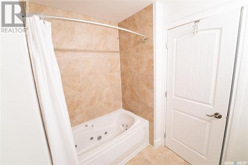 515 Antler Crescent, Warman, SK - Indoor Photo Showing Bathroom