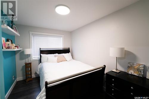 515 Antler Crescent, Warman, SK - Indoor Photo Showing Bedroom