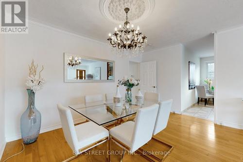 351 Blue Grass Boulevard W, Richmond Hill, ON - Indoor Photo Showing Dining Room