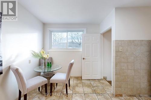 351 Blue Grass Boulevard W, Richmond Hill, ON - Indoor Photo Showing Dining Room