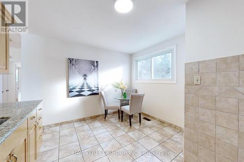 351 Blue Grass Boulevard W, Richmond Hill, ON - Indoor Photo Showing Other Room