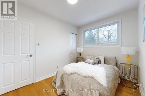 351 Blue Grass Boulevard W, Richmond Hill, ON - Indoor Photo Showing Bedroom