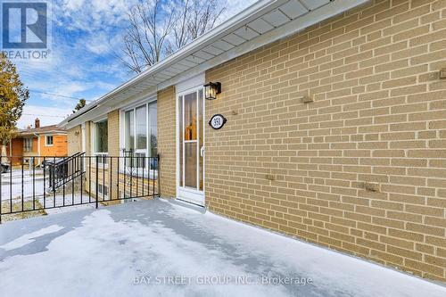 351 Blue Grass Boulevard W, Richmond Hill, ON - Outdoor With Exterior