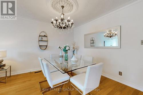 351 Blue Grass Boulevard W, Richmond Hill, ON - Indoor Photo Showing Dining Room