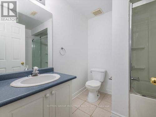 10 Larkin Drive, Barrie, ON - Indoor Photo Showing Bathroom