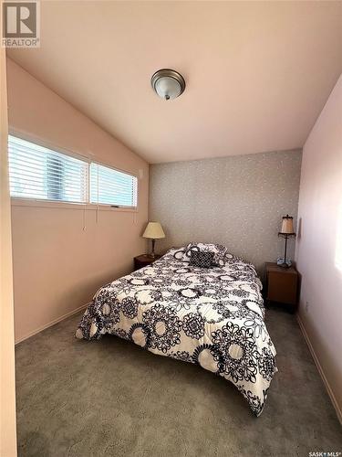 1125 Broadview Road, Esterhazy, SK - Indoor Photo Showing Bedroom