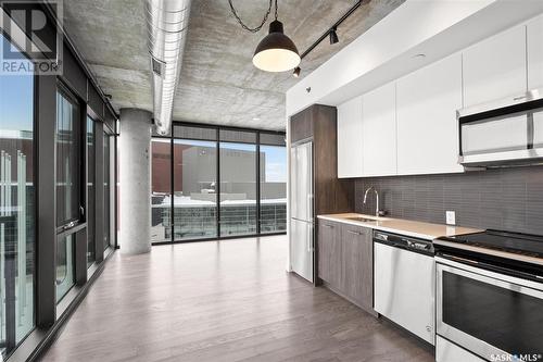 401 490 2Nd Avenue S, Saskatoon, SK - Indoor Photo Showing Kitchen With Upgraded Kitchen