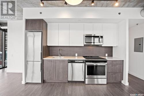 401 490 2Nd Avenue S, Saskatoon, SK - Indoor Photo Showing Kitchen With Upgraded Kitchen