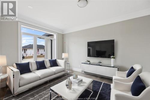 1257 Campana Crescent, Lakeshore, ON - Indoor Photo Showing Living Room