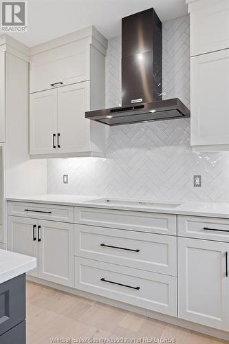 1223 Campana Crescent, Lakeshore, ON - Indoor Photo Showing Kitchen