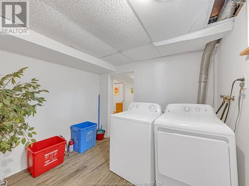 664 Rankin, Windsor, ON - Indoor Photo Showing Laundry Room