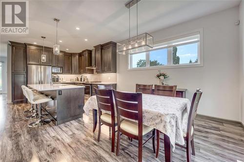 350 Sawgrass Place, Sarnia, ON - Indoor Photo Showing Dining Room