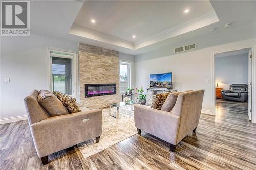 350 Sawgrass Place, Sarnia, ON - Indoor Photo Showing Living Room With Fireplace