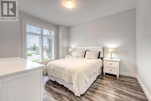 350 Sawgrass Place, Sarnia, ON - Indoor Photo Showing Bedroom