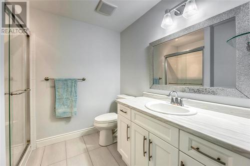 350 Sawgrass Place, Sarnia, ON - Indoor Photo Showing Bathroom