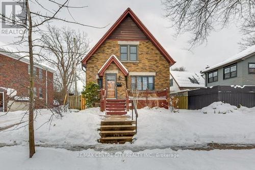 105 Windsor Crescent, London, ON - Outdoor