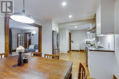 105 Windsor Crescent, London, ON - Indoor Photo Showing Dining Room