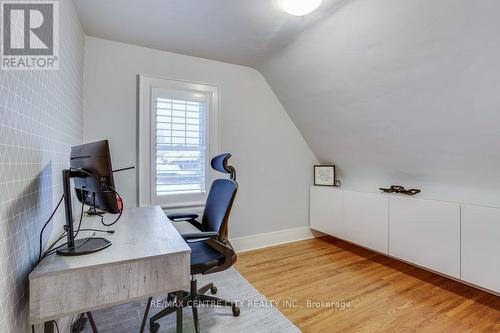 105 Windsor Crescent, London, ON - Indoor Photo Showing Office