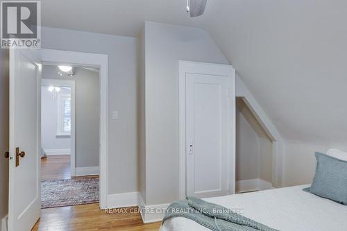 105 Windsor Crescent, London, ON - Indoor Photo Showing Bedroom