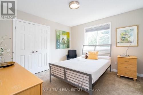 15 Fawn Crescent, Barrie, ON - Indoor Photo Showing Bedroom