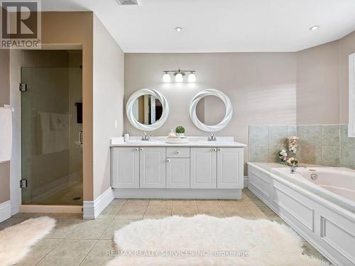 25 Ribbon Drive, Brampton, ON - Indoor Photo Showing Bathroom