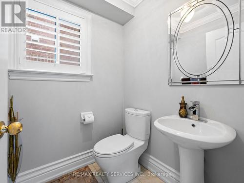 25 Ribbon Drive, Brampton, ON - Indoor Photo Showing Bathroom