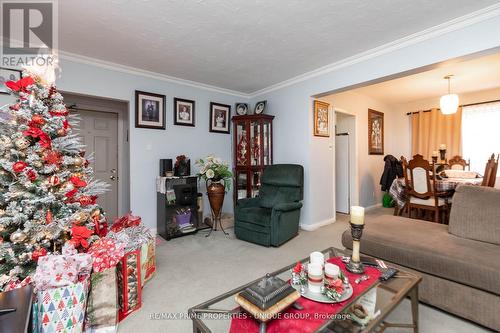 157 Berry Road, Toronto, ON - Indoor Photo Showing Other Room