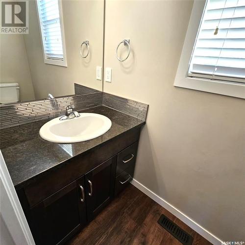 103 3440 Avonhurst Drive, Regina, SK - Indoor Photo Showing Bathroom