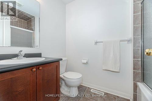 5 Valleywest Road, Brampton, ON - Indoor Photo Showing Bathroom