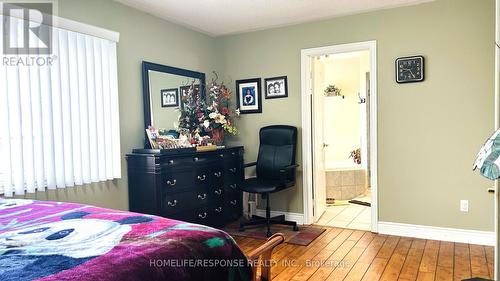 19 River Rock Crescent, Brampton, ON - Indoor Photo Showing Bedroom